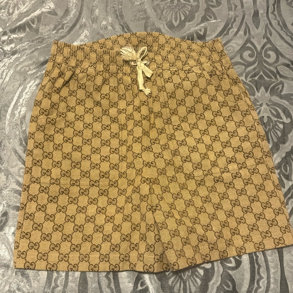 Northface Gucci shorts